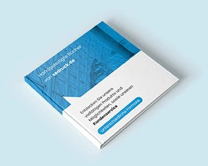 Quadratisches handgefertigtes Buch geschlossen